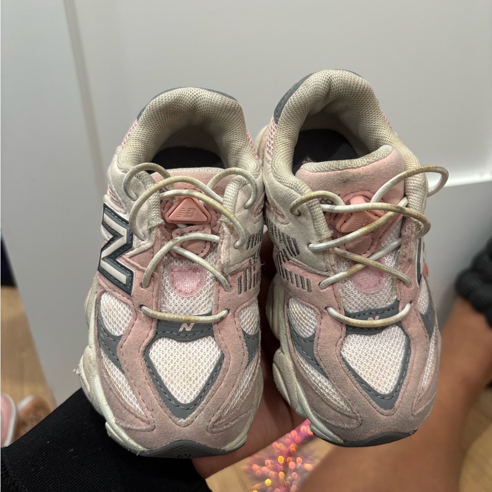 New Balance 9060 Pink Sneakers